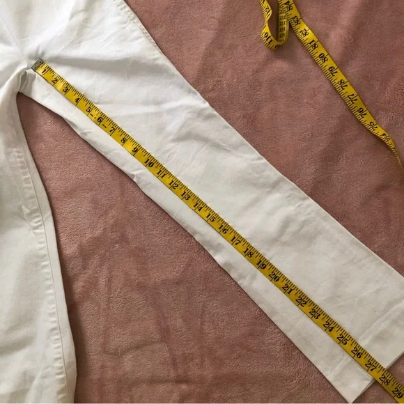 Lilly Pulitzer - Picture 6 of 9